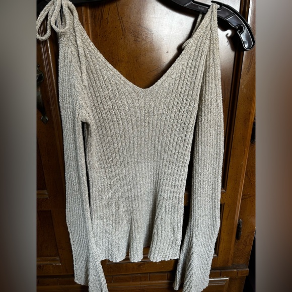 Endless Rose Cold Shoulder Sweater - Picture 2 of 6